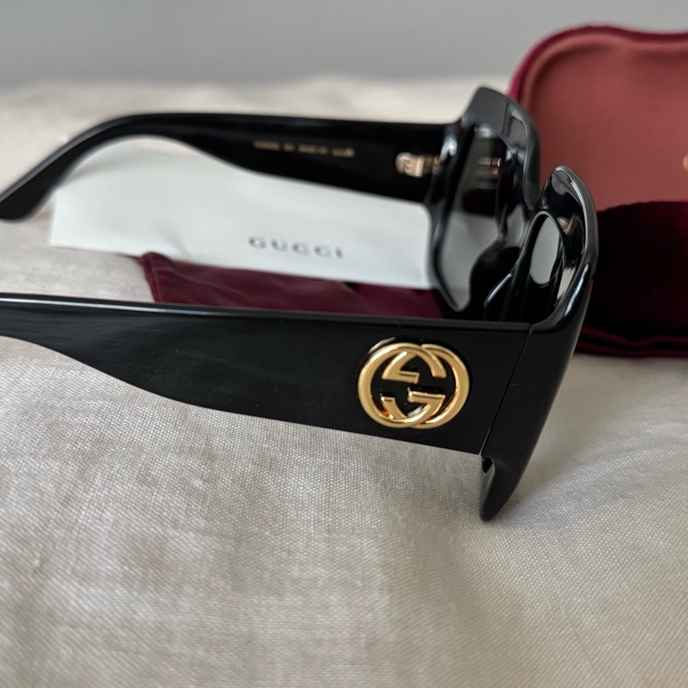 Oversized Gucci Sunglasses